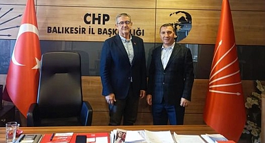 İzmir Erzurumlular Federasyonu Yönetim Kurulu Üyesi Umut Güngör, CHP Balıkesir İl Başkanlığını Ziyaret Etti