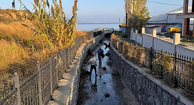 Marmara Adalar Belediyesi, Dereleri Temizleyerek Sel Riskine Karşı Önlemler Alıyor