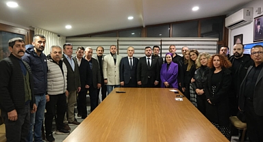 MHP Balıkesir İl Başkanlığı, Ayvalık'ta Kamu Kurumları ve STK Ziyaretlerinde Bulundu