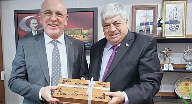 Milletvekili İsmail Ok, Azerbaycan Kültür Evi Temsilcilerini Mecliste Ağırladı