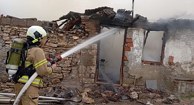 Savaştepe'de Korkutan Yangın