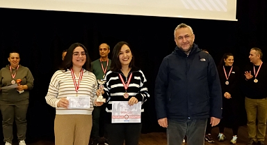 Susurluk Belediyesi’nden Öğretmenlere Özel Curling Turnuvası Finali Heyecanı