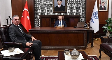 TED Balıkesir Koleji Kurucu Müdürü Gökhan Tankaş’tan Vali İsmail Ustaoğlu’na Ziyaret