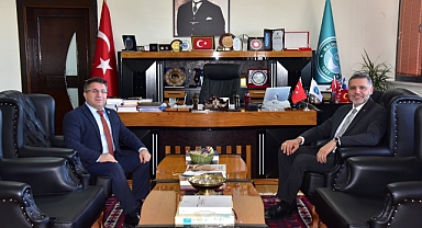 Türk Silahlı Kuvvetlerini Güçlendirme Vakfı Genel Müdürü Bilal Topçu, Balıkesir Üniversitesi'ni Ziyaret Etti