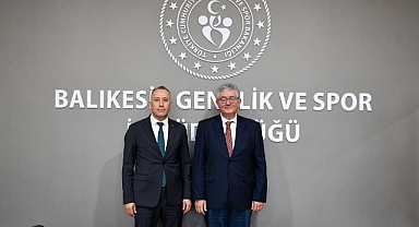 Türkiye Briç Federasyonu Başkanı Murat Molva ve Heyeti, Gençlik ve Spor İl Müdürü Adem Özalp’i Ziyaret Etti