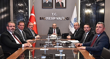 Vali İsmail Ustaoğlu Başkanlığında Sağlık Yatırımları Değerlendirme Toplantısı Yapıldı