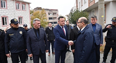 Vali İsmail Ustaoğlu, Emniyet Müdürlüğü'nün Pilav Hayrına Katıldı