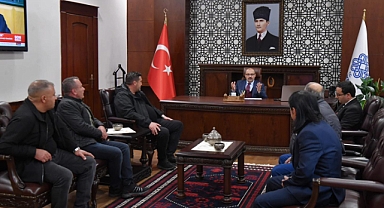 Vali İsmail Ustaoğlu, Mahalle Muhtarlarıyla Bir Araya Gelerek Talepleri Dinledi