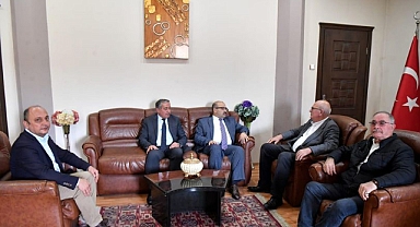 Vali Ustaoğlu’ndan BESOB Başkanı Fehmi Erdem’e Taziye Ziyareti