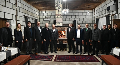 AK Parti Balıkesir Teşkilatı’ndan Yerel Yönetimler İstişare Toplantısı