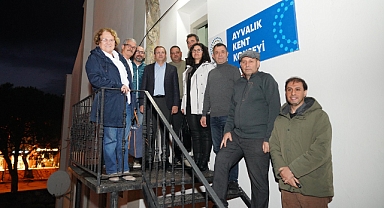 Ayvalık Kent Konseyi Yeni Yerinde Hizmete Başladı