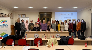 Ayvalık’ta Kadınlara Özel E-Ticaret Eğitimi: Vergi Muafiyeti ile Gelir Elde Etme Fırsatı