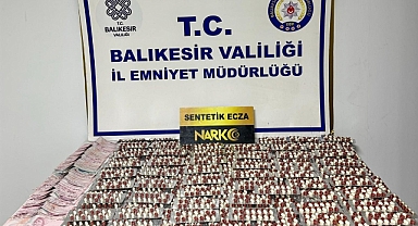 Ayvalık’ta Uyuşturucu Operasyonu: 1.940 Sentetik Hap Ele Geçirildi
