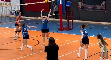 Balıkesir Büyükşehir Belediyespor Kadın Voleybol Takımı Liderliği Bırakmıyor!