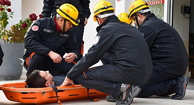 Balıkesir’de Gençlik ve Spor İl Müdürlüğü Eş Zamanlı Deprem Tatbikatı Gerçekleştirdi