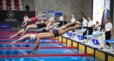 Balıkesir’de Okul Sporları Yüzme Gençler İl Birinciliği Müsabakaları Tamamlandı