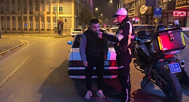 Balıkesir'de Trafik Güvenliği İçin Yoğun Denetimler: 22.000'den Fazla Araç Kontrol Edildi