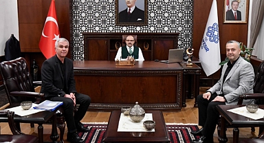 Balıkesir Küçüksan İşletme Kooperatifi Başkanı Serad Değirmenci’den Vali İsmail Ustaoğlu’na Ziyaret