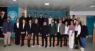 Balıkesir Üniversitesi Burhaniye Uygulamalı Bilimler Fakültesi’nde “Gazetecilik ve TV Haberciliği” Söyleşisi Düzenlendi