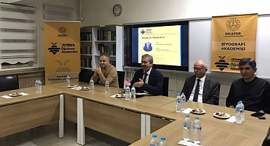 Balıkesir Üniversitesi ve İl Milli Eğitim Müdürlüğü İş Birliğiyle “Balıkesirli İmam Birgivi” Konferansı Düzenlendi