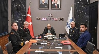 Balıkesir Valisi İsmail Ustaoğlu, Asayiş ve Güvenlik Konularını Görüşmek İçin Çevrimiçi Toplantıya Katıldı
