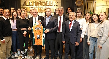 Başkan Mehmet Ertaş ve Ahmet Akın, Edremit İçin Ortak Çalışma Mesajı Verdi