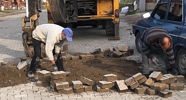 Bigadiç Belediyesi’nden Emek Mahallesi’ne Konforlu Ulaşım: Parke Taşı Döşeme Çalışmaları Sürüyor