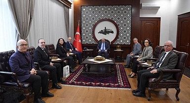 Birlik Vakfı Başkanı Cemal Kocataş, Vali İsmail Ustaoğlu'nu Ziyaret Etti