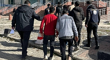 Edremit’te Göçmen Kaçakçılığına Darbe: 10 Düzensiz Göçmen Yakalandı