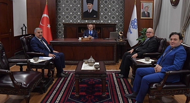 Edremit Türk Ocakları Başkanı Mehmet Özkeleş’ten Vali İsmail Ustaoğlu’na Ziyaret