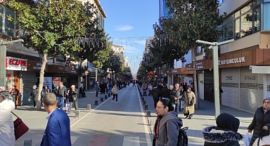 Güneşli Hava Milli Kuvvetler Caddesi’ni Canlandırdı