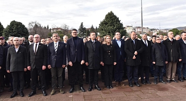 İsmet İnönü'nün Vefat Gününde Çelenk Sunma Töreni Düzenlendi