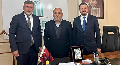 Kepsut Belediye Başkanı İsmail Cankul ve AK Parti Balıkesir İl Başkanı Mehmet Aydemir, Ümraniye Kültür Sanat ve Eğitim Vakfı’nı Ziyaret Etti