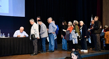 Merdan Yanardağ Balıkesir’de Laiklik ve Cumhuriyet’i Anlattı