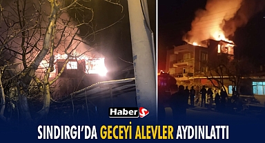 Sındırgı'da Geceyi Alevler Aydınlattı