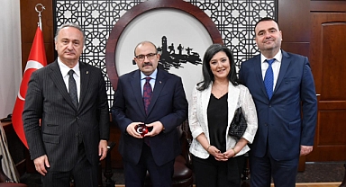 Türk Eğitim Derneği Genel Başkanı Selçuk Pehlivanoğlu’ndan Vali İsmail Ustaoğlu’na Ziyaret