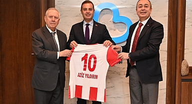 Türk Futbolunun Efsane İsmi Aziz Yıldırım, Balıkesir Büyükşehir Belediyesi’nde Ağırlandı
