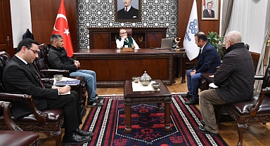 Vali İsmail Ustaoğlu, Altıeylül, Bigadiç ve Gönen İlçelerinin Mahalle Muhtarlarıyla Bir Araya Gelerek Talepleri Değerlendirdi