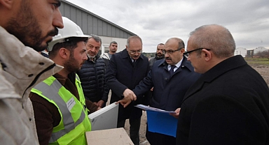 Vali İsmail Ustaoğlu, Altıeylül Hükümet Konağı İnşaatında İncelemelerde Bulundu