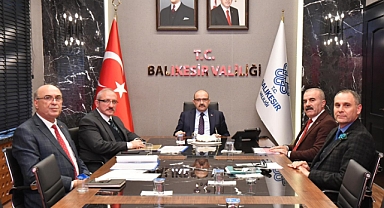 Vali İsmail Ustaoğlu Başkanlığında Okul Onarımları ve Altyapı Çalışmaları Toplantısı Gerçekleşti