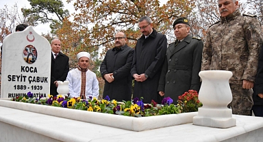 Vali İsmail Ustaoğlu, Havran'da Seyit Onbaşı’nın Vefatının 85. Yıldönümünde Anma Etkinliğine Katıldı