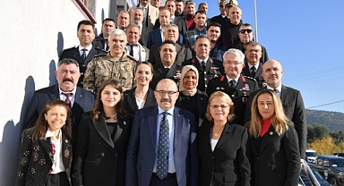 Vali İsmail Ustaoğlu Marmara İlçesi Muhtarlarıyla Buluştu: İhtiyaçlar ve Talepler Masaya Yatırıldı