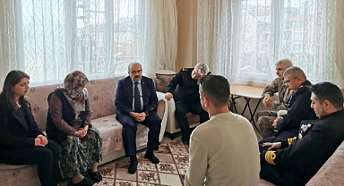 Vali İsmail Ustaoğlu’ndan Marmara Adası’nda Hayatını Kaybeden Mustafa Dak’ın Ailesine Taziye Ziyareti