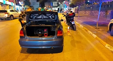 19 Bin Araç Kontrol Edildi, 300 Araç Trafikten Men Edildi