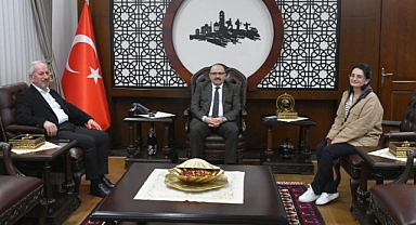 26. Dönem Balıkesir Milletvekili Kasım Bostan, Vali İsmail Ustaoğlu’nu Ziyaret Etti