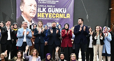 AK Parti Edremit İlçe Kadın Kolları’nda Bayrak Değişimi