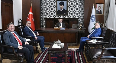 Anadolu Semiyotik Araştırmalar Derneği Başkanı, Vali İsmail Ustaoğlu’nu Ziyaret Etti