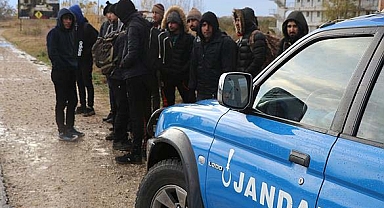 Balıkesir’de Jandarmadan Düzensiz Göçmenlere Yönelik Denetim