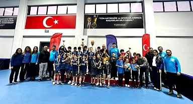 Balıkesir’de Masa Tenisi Minikler Takım Müsabakaları Sona Erdi, Başarılı Sporcular Ödüllendirildi