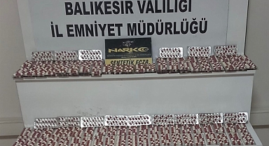 Balıkesir Emniyeti’nden Zehir Tacirlerine Darbe: 2.700 Sentetik Hap Ele Geçirildi